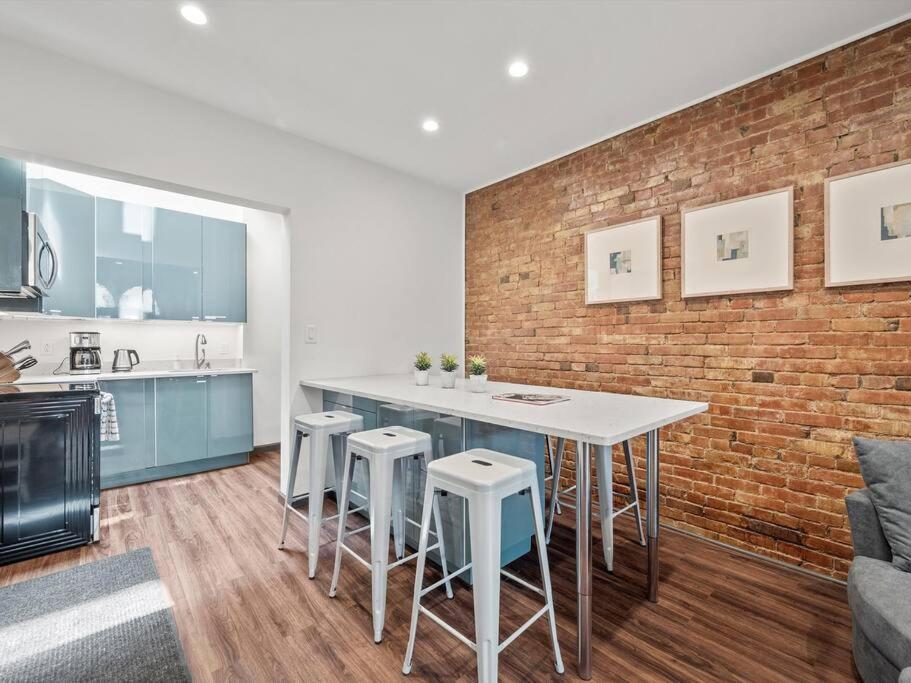 Luxury And Stylish 2bedroom On Carson, South Flats, Apartment