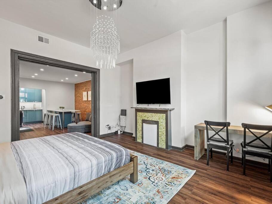 Luxury And Stylish 2bedroom On Carson, South Flats, Apartment Pittsburgh